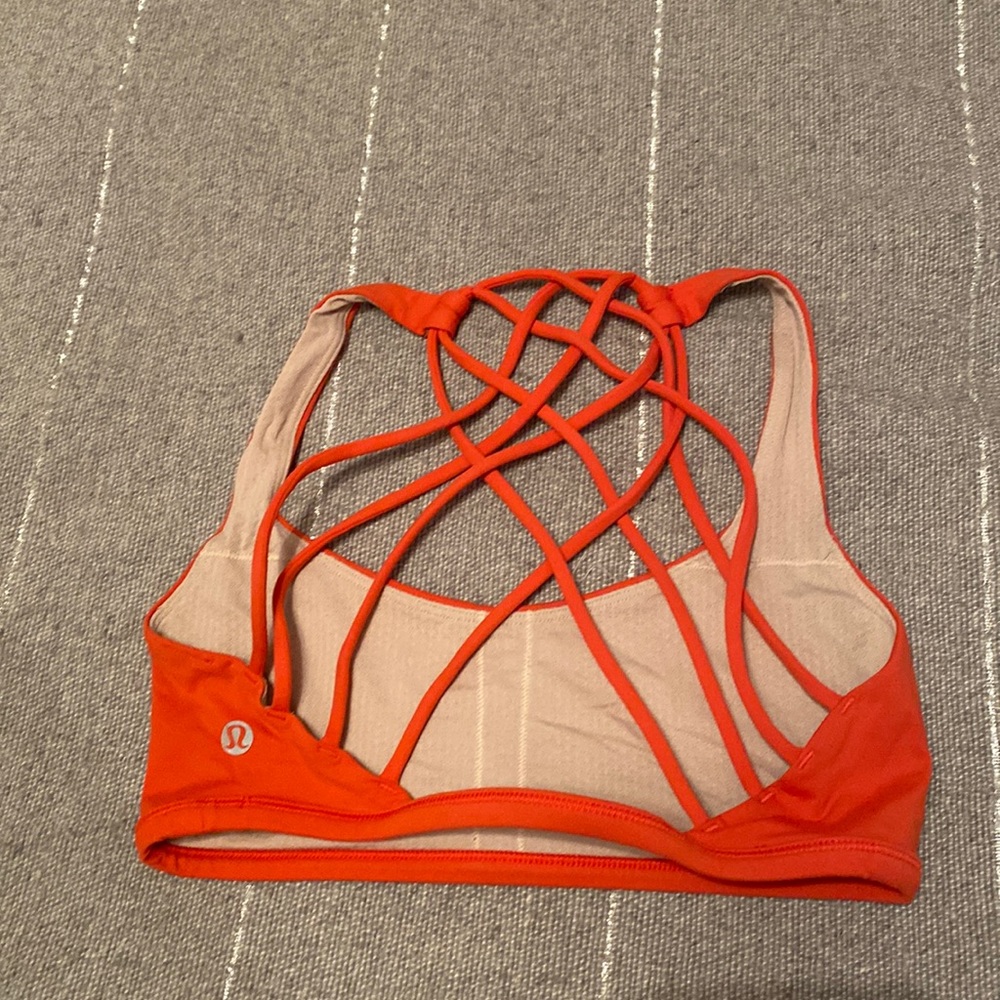 Lululemon size 4 bra